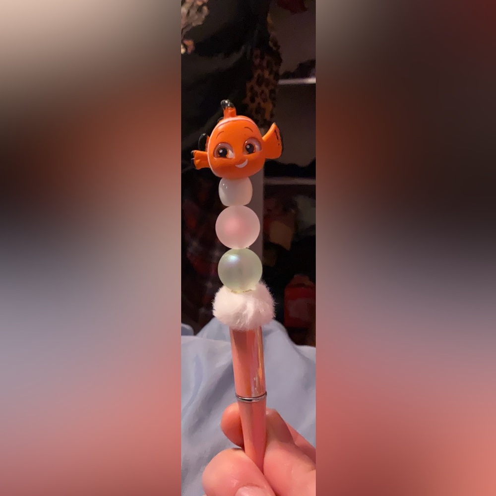 Doorable pens